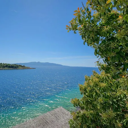 Hotel Juna - Private Sarandë