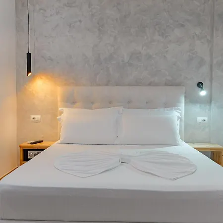 Juna - Private Hotel Sarandë